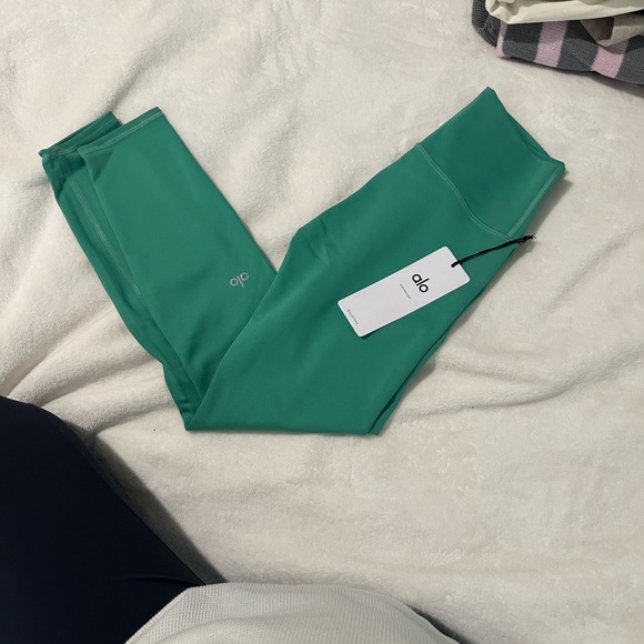 ALO Yoga Pants - ALO Yoga High-Rise Leggings in Emerald Green